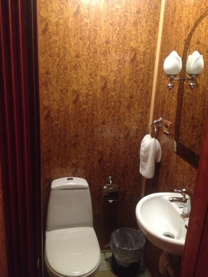 Bogdan Khmelnytskyi Hotel Kiev Bagian luar foto